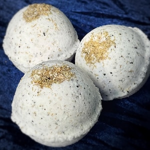 Green Tea and Chamomile Bath Bombs, Natural Bath Bombs, Essential Oil, Relaxing Bath Products, Bergamot Essential Oil Bath Bomb