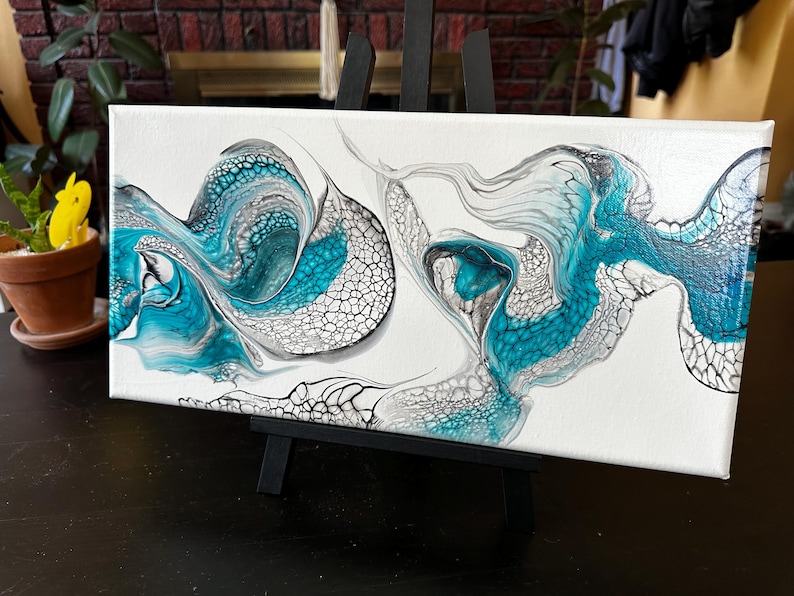 Original abstrakt flytande väggkonst 8x16, laddad palettkniv, canvas med svepmotiv, blågrön och silverfärgad modern kustdekor, vågcellsmålning bild 3