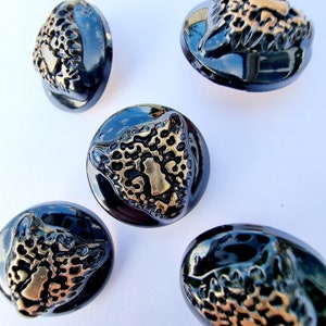 5 x Antique Brass Leopard Metal Buttons – 25mm, Shank, Brass, Black and Gold, Large, Vintage, Solid Metal, Coat, Cardigan, Cat - 5 Buttons