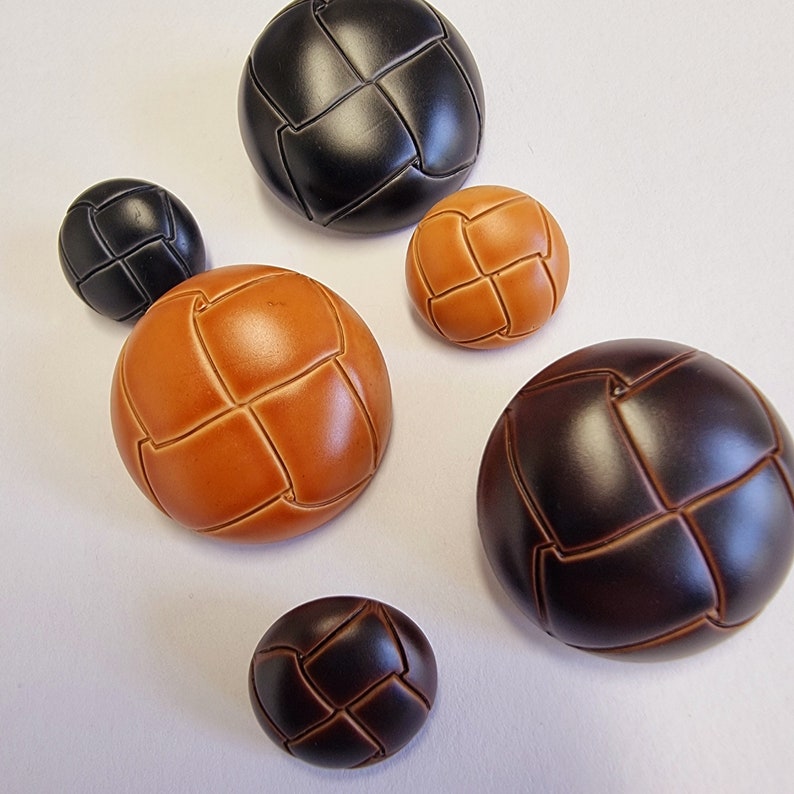 5 x Leather Look Round Buttons 15mm, 25mm, Plastic, Vegan, Chunky, Knit, Knitting, Sew, Black, Brown, Tan 5 Buttons image 2