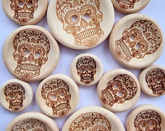 10x Wooden Skull Buttons - 15mm, 20mm, 25mm, 30mm - Light Wood - Halloween, Day of the Dead, Dia De Los Muertos, Sewing, Knitting-10 Buttons