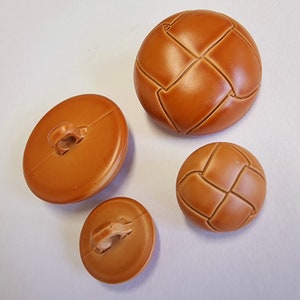 5 x Leather Look Round Buttons 15mm, 25mm, Plastic, Vegan, Chunky, Knit, Knitting, Sew, Black, Brown, Tan 5 Buttons image 3