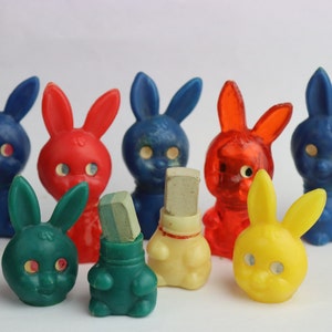 Pequeña y rara colección vintage de portaborradores con forma de conejo. Estuche soviético para lápices. Papelería. Liebre. Bueno, espera. Conejo. URSS. Conejito. Lapin