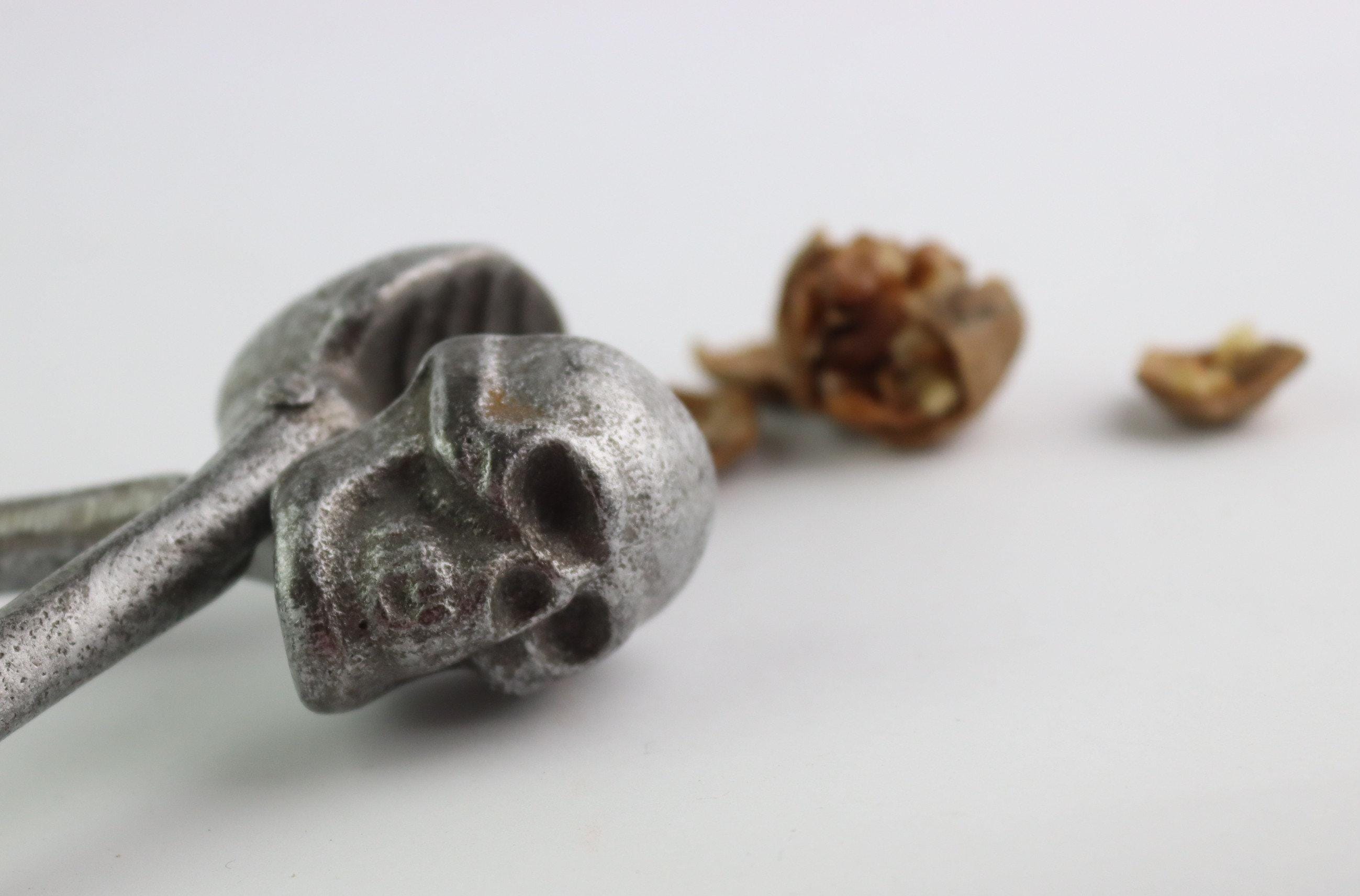 スカル 骨 デザインくるみ割り 金属製