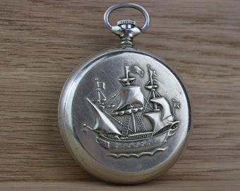 Vintage Soviet pocket watch. Ship. Mechanical watch MOLNIJA USSR. Cream dial. Working, watches, ,christmas gift,gift idea