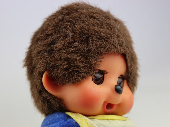 MONCHHICHI - PELUCHE PINKY 20 CM