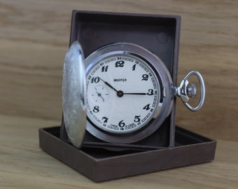 Seltene Taschenuhr Molnija mit einheimischer Box, sowjetische Herrenuhr mit Blumenmuster, mechanische Uhr, durchbrochenes Geschenk, filigrane Vintage-Uhr