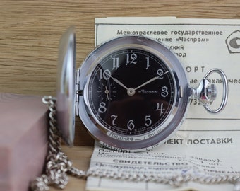 1991 New Rare pocket watch Molnija Star Victory WWII with native box, Soviet Hammer and sickle mens watch, mechanical watch, vintage gift