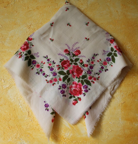 Shawl. Wool scarf. Soviet shawl. Ukrainian style.… - image 2