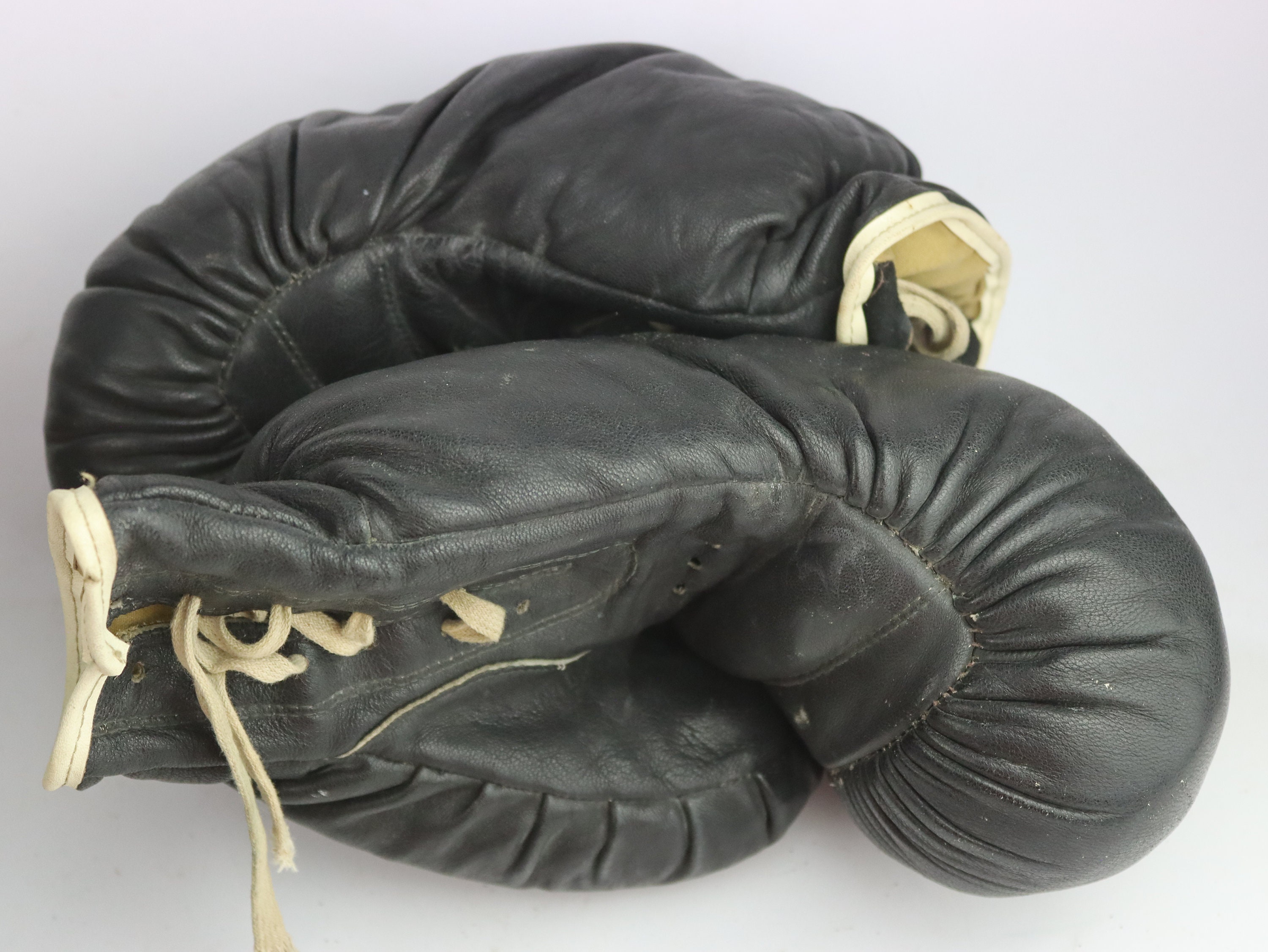 Mitaine de boxe soviétique, mitaines de frappe soviétiques, coussinets de  boxe soviétiques, gants. Boîte. Gants de boxe soviétiques. Cuir véritable  Focus Mitt, -  France