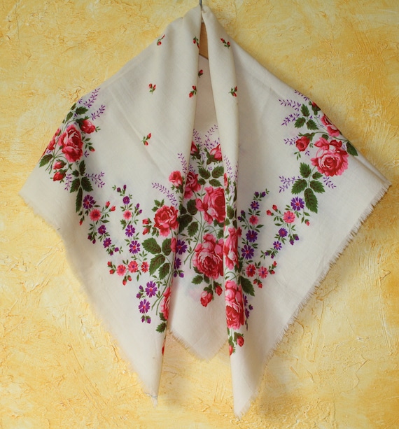 Shawl. Wool scarf. Soviet shawl. Ukrainian style.… - image 1