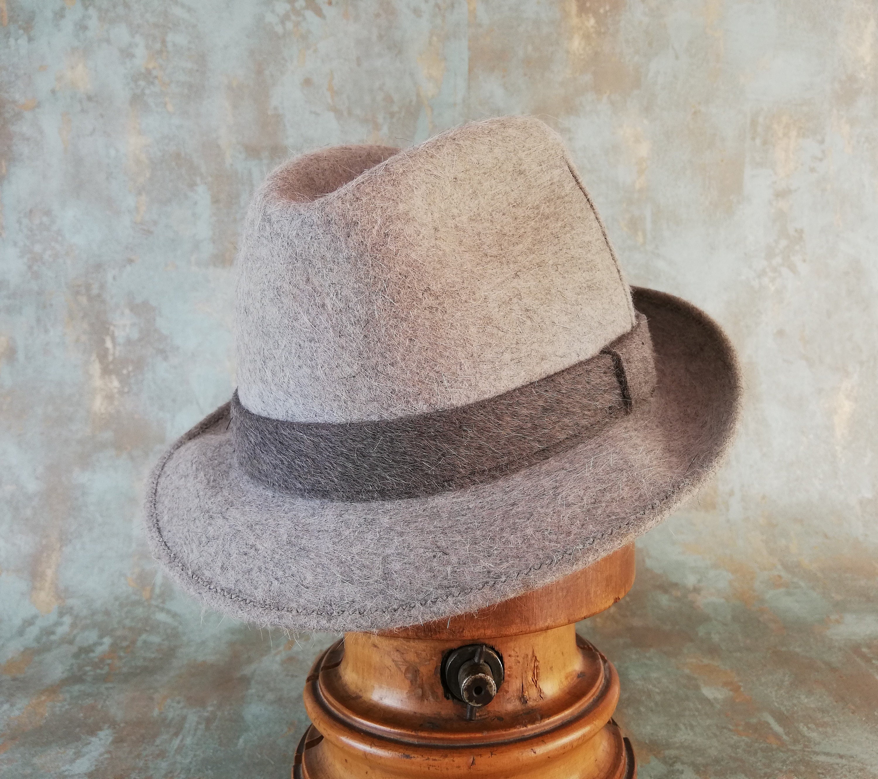 Bantam vintage light gray fedora from the 80s. Size 57 cm. US Etsy 日本