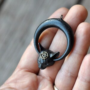 Ciondolo a forma di gatto pentagramma, ciondolo a forma di mezzaluna Sailor Moon, collana con testa di gatto nero, gioielli in resina, ciondolo in stile gotico, gioielli pentagramma