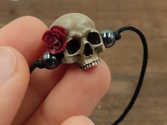 Gothic Style Red Rose Skull Bracelet, Skull Jewelry for Women, Dark Fashion Accessories, String Bracelet for Girlfriend, Totenkopf Armband - Etsy Gothic Style Red Rose Skull Bracelet, Skull Jewelry for Women, Dark Fashion Accessories, String Bracelet for Girlfriend, Totenkopf Armband - Etsy