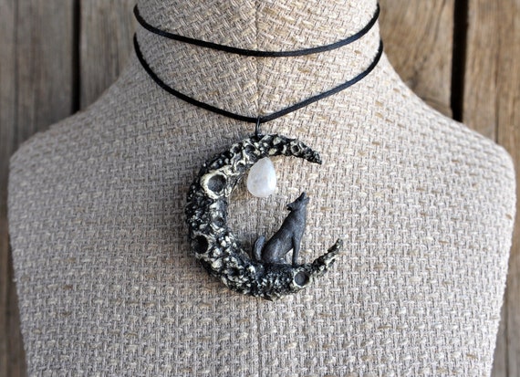 Howling Gray Wolf Pendant Wolf Jewelry Crescent Pendant Moon Jewelry Women s Accessory Celestial Necklace Etsy