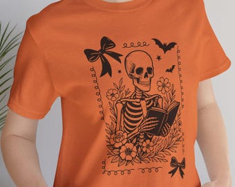 Gotisch T-shirt met bloemenskelet: T-shirt Spooky Book Lover