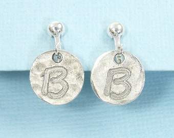Personalized Silver Clip on Earrings, Silver Initial Tiny Small Dangle Custom Letter Silver Engraved Clip Earrings Screw Back |1E2-4 XN