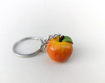 Llavero de manzana Regalo de otoño para amantes de las manzanas Llavero para maestros Charm de manzana realista Accesorio de fruta