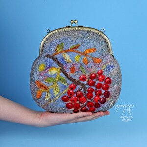 Rot-Cranberry-Geschenk, blauen Filz-Geldbörse, Metallrahmen Kupplung, Obst-Tasche, Herbst Hochzeit Tasche, langen Riemen Crossbody Geldbeutel, Kuss-Lock-Verschluss-Tasche-Partei