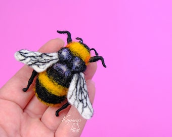 Needle felted bee brooch, Bumblebee pins,  yellow insect brooch, bee wool jewelry, felting bugs pin, honey bee gift