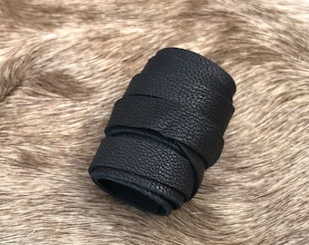 Little Warrior Hairband - Ragnar Loðbrók - Cinturino per capelli in pelle vichinga nera