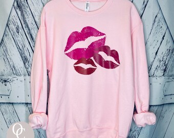 OutboundCreations Triple Lips/ Sweatshirt