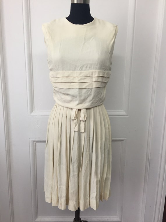 Vintage Cream Flapper-esque Dress