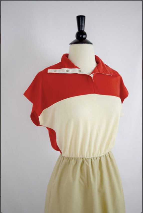 Vintage 70s retro red, white and tan dress / cap … - image 3