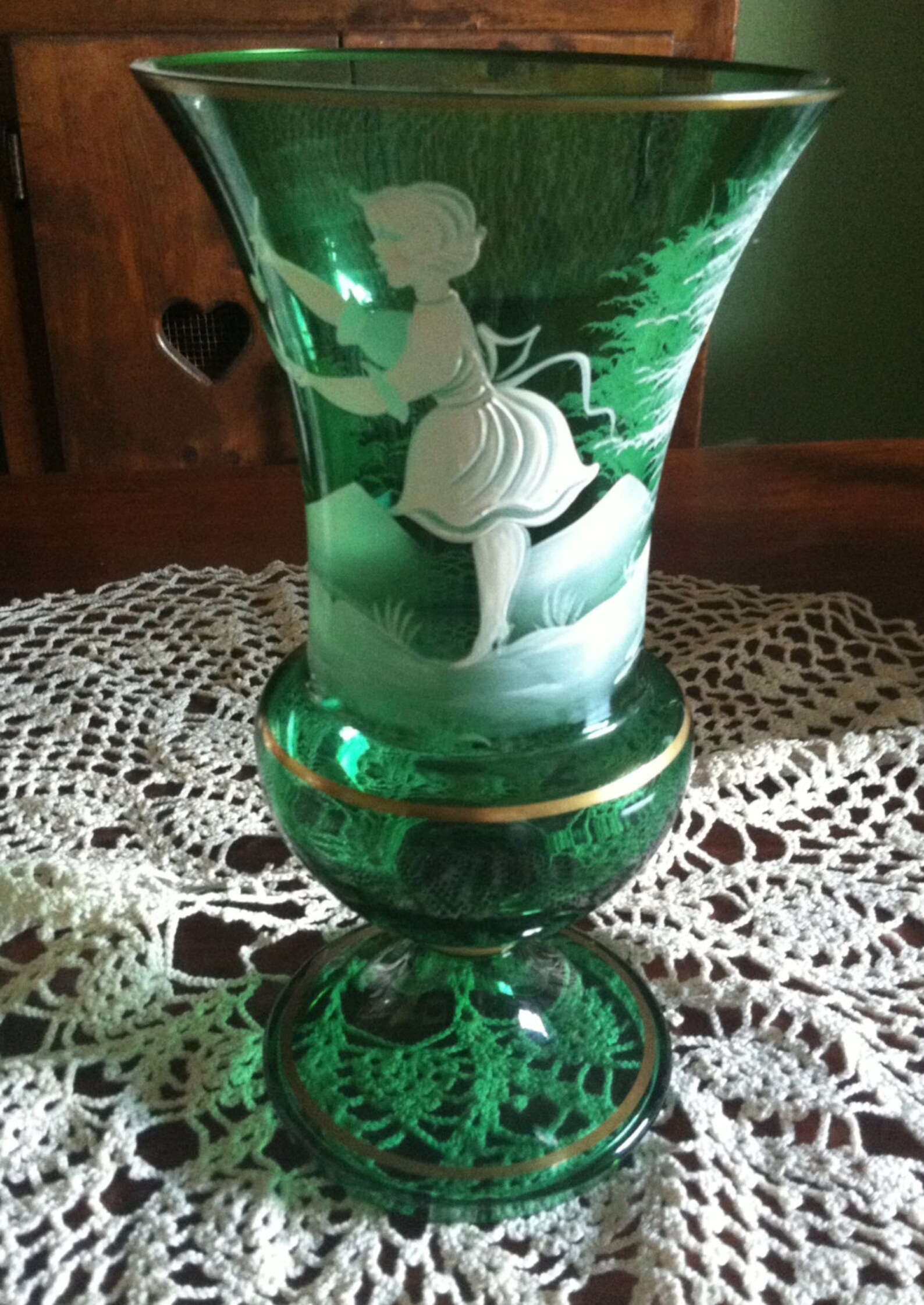 Vintage Mary Gregory Vase, Emerald Green, Young Girl Painting a White ...