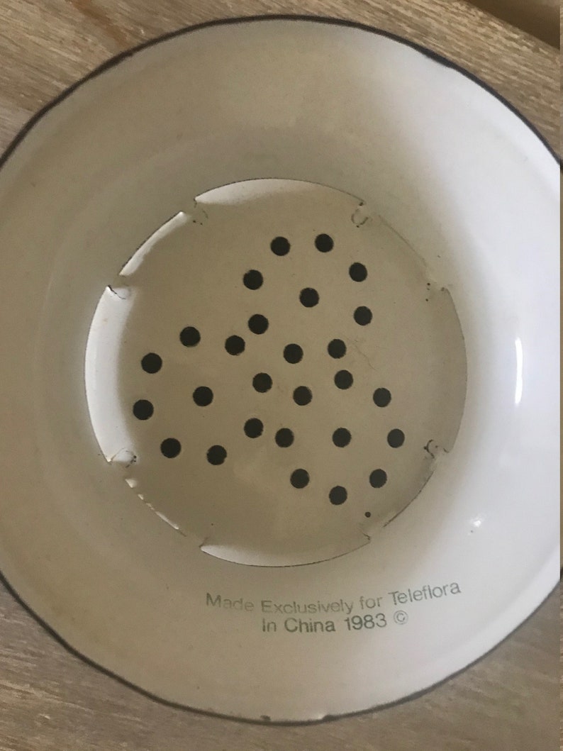 Vintage Enamel Colander / Strainer, Made for Teleflora in China 1983