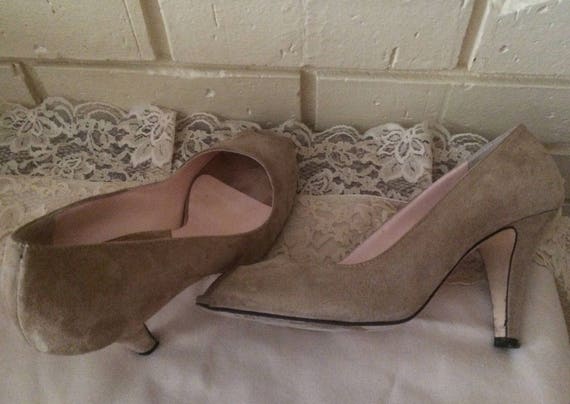 where are michael kors shoes made