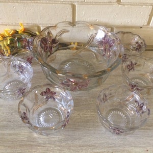 Vintage  Berry Bowl set, glass Floral berry bowl,Kitchen and Dining,Kitchen and serving,Home and living, bowls.