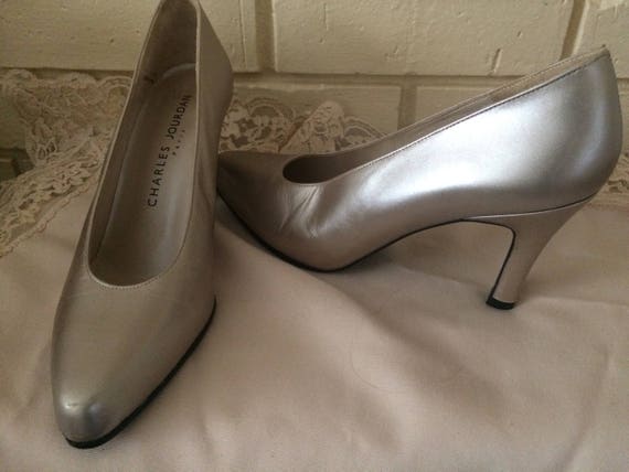 Vintage shoes,Charles Jourdan dress shoes, pale go