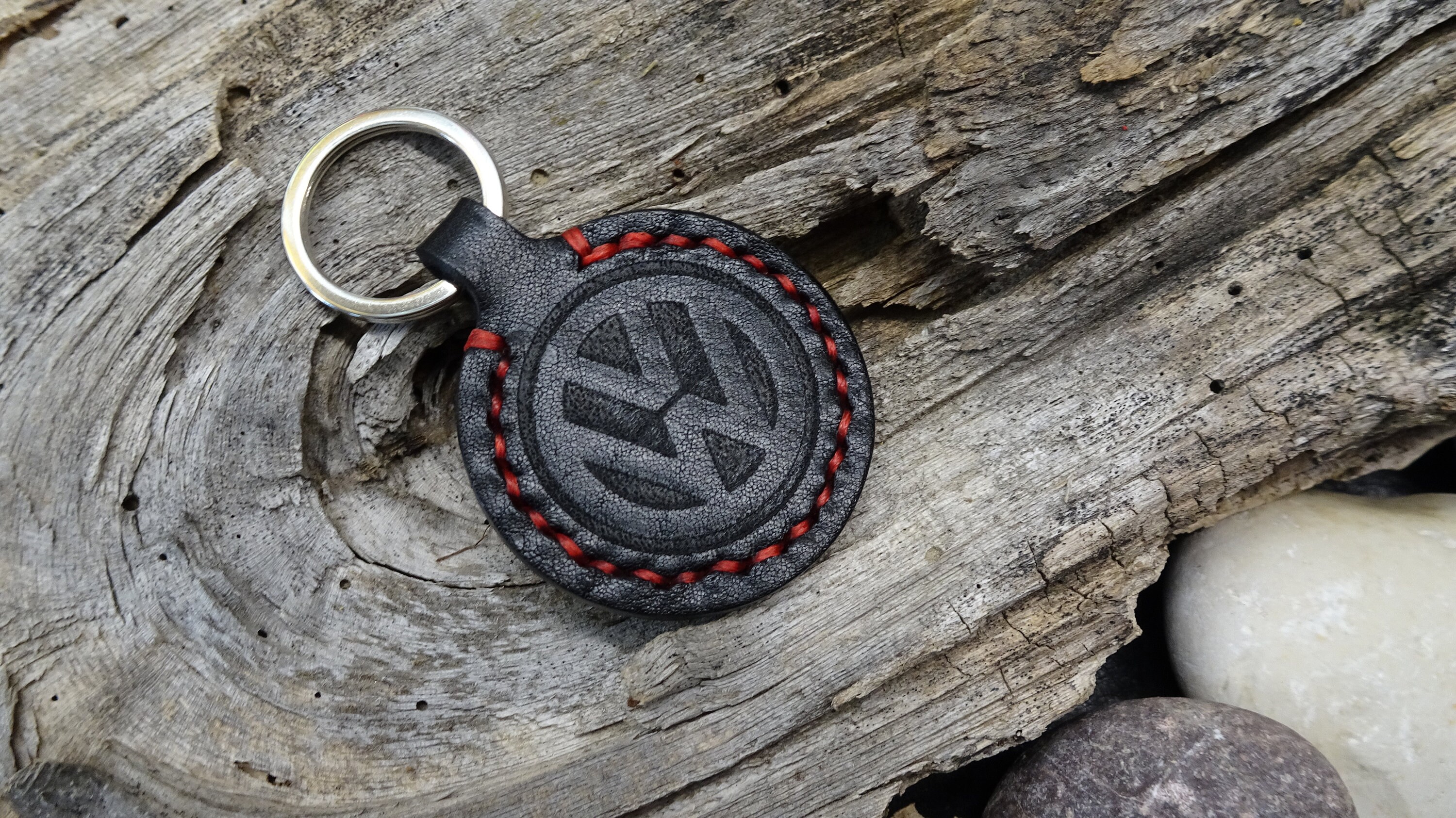 Vw keyring hotsell leather