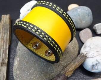 Pulsera de cuero genuino amarillo y negro - hecho a mano en Italia