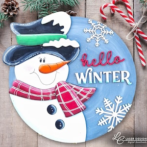 Colgador de puerta de muñeco de nieve SVG / Colgador de puerta navideño SVG / Colgador de puerta de invierno / Decoración de invierno / Archivo de corte láser Glowforge