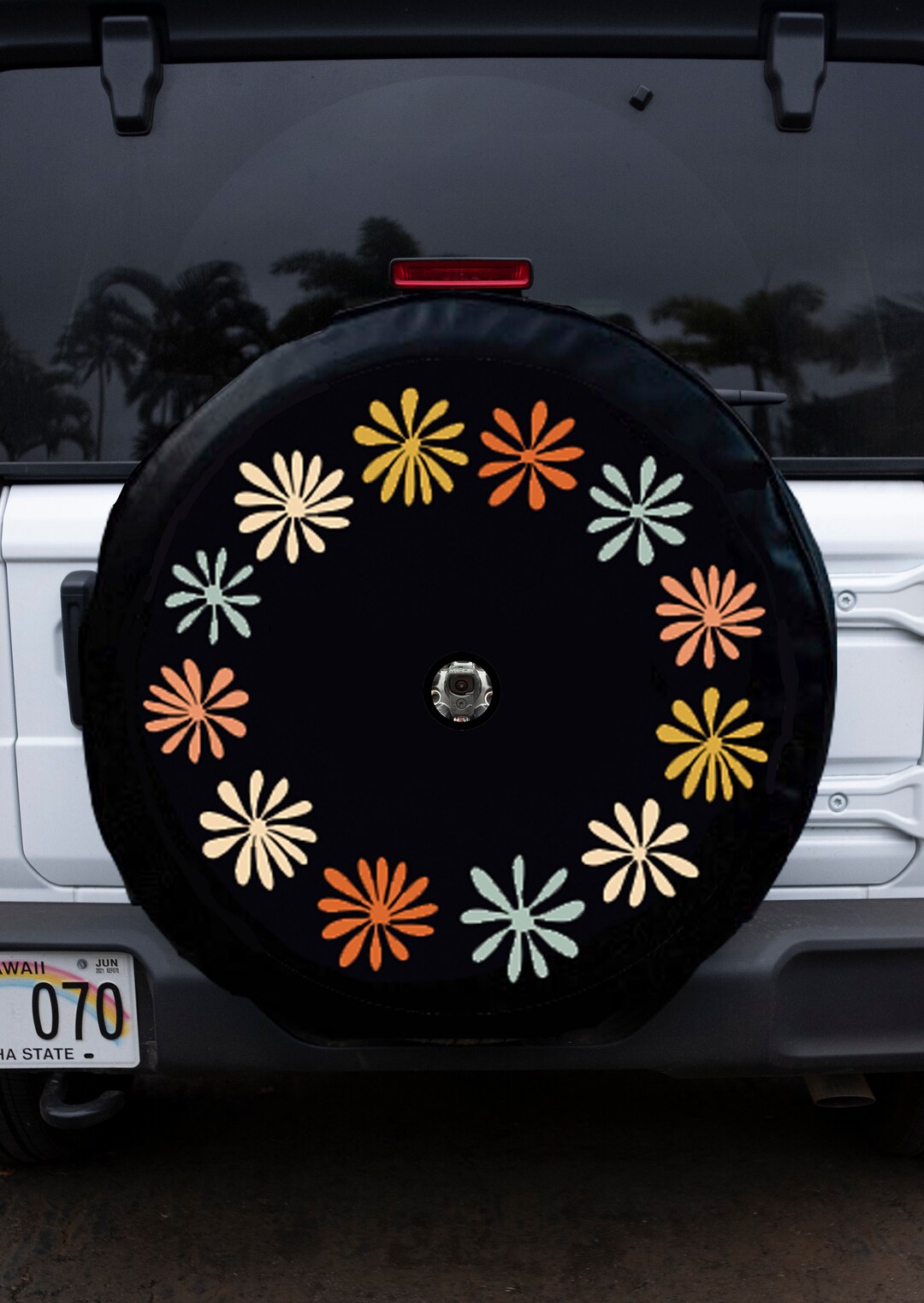 Retro Floral Tire Cover With Backup Camera, Colored Floral Wreath Tire