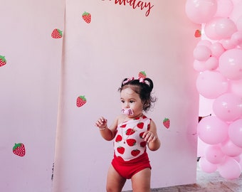Berry Sweet One First Birthday Outfit Girl, 1st Birthday Girl Outfit, Strawberry Birthday Shirt, Cake Smash Outfit, Sweet One Leo