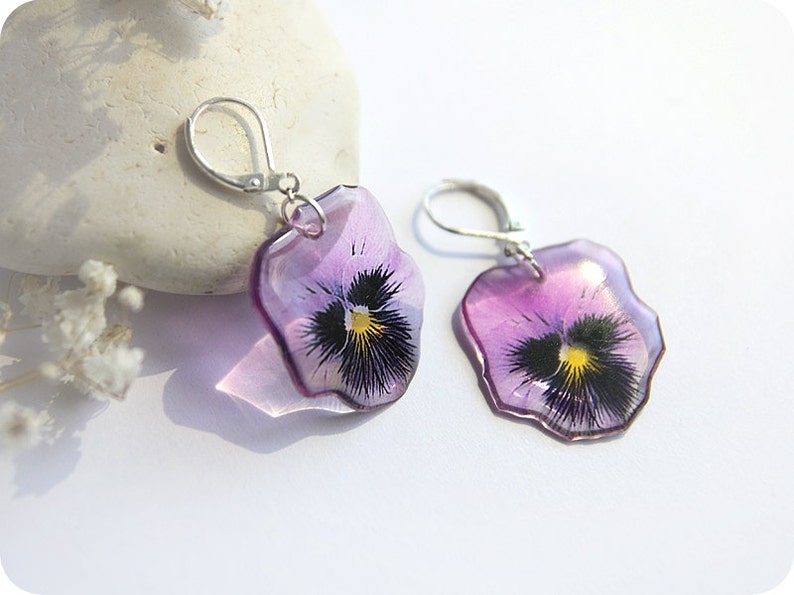 Pansy earrings for mom gift for mother of the bride gift Summer jewelry for wife Gift for girlfriend gift for her Unique jewelry violet