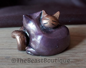 Handpainted Cat Figurines - Cuddling Kitties, miniatures for indoor display