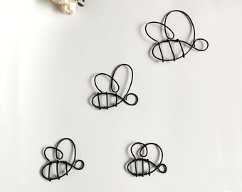 Niedliche kleine Bienen, Wire Bee Wandkunst, Hummel Wandkunst, Einweihungsparty, Wanddekor, Bienendekor, Biene glücklich, Hummeldekor, Badezimmerbienengeschenk