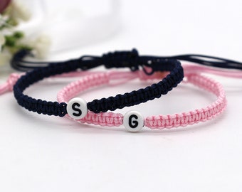 Conjunto de 2 pulseras con iniciales personalizadas, pulseras a juego para pareja, pulsera anudada ajustable, regalo para ella, regalo para él, pulsera de gemelos