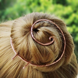 Hair Bun Cage with Hair Fork, Hair Accessories for Women Gift, Gold Hair Clip for Thick Hair, Large Hair Barrette Bun Holder Spiral hair pin Copper