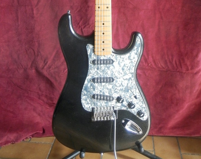 STAGG electric guitar, Strat copy.