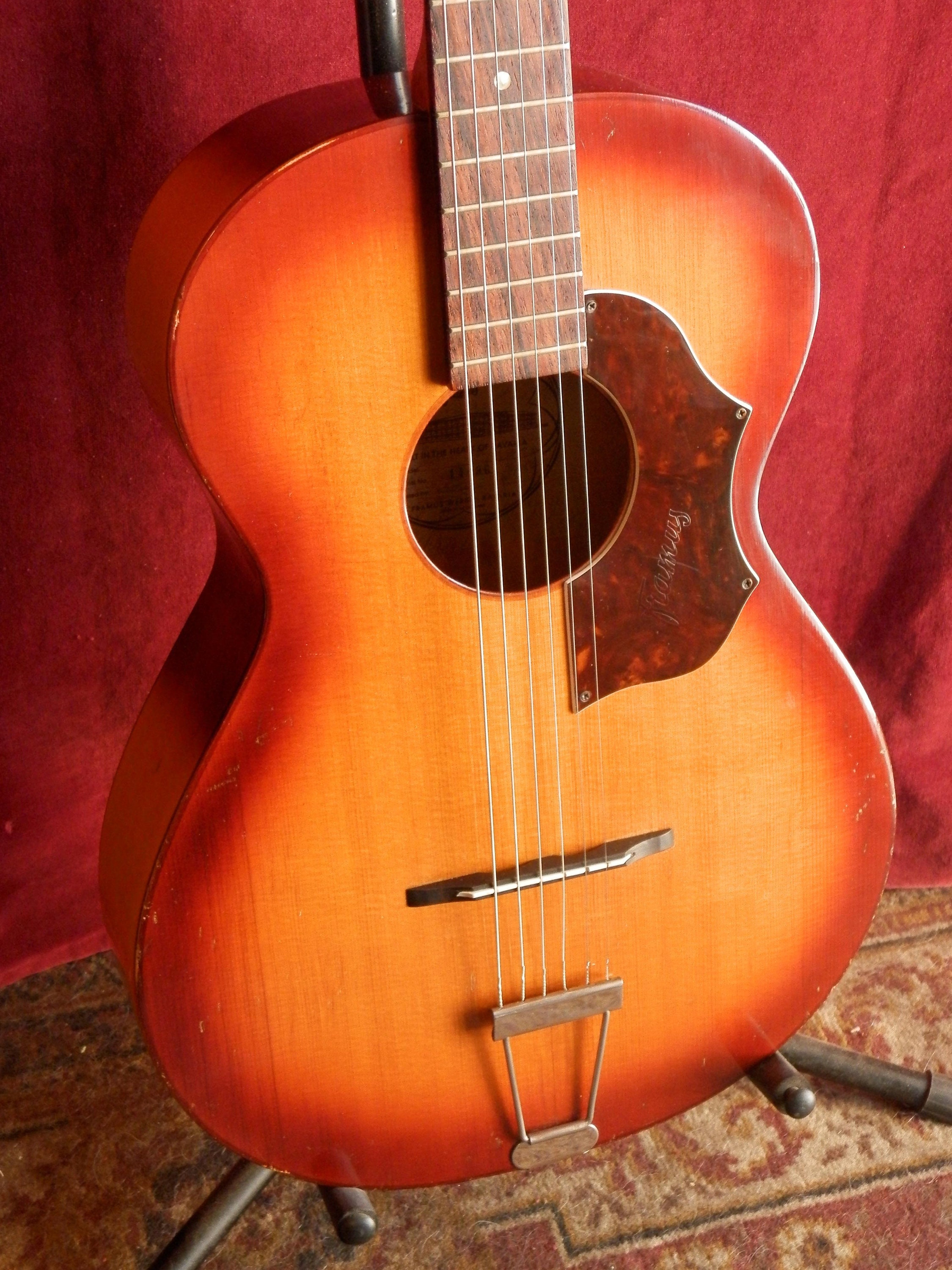 Framus amateur Acoustic Guitar hq nude image