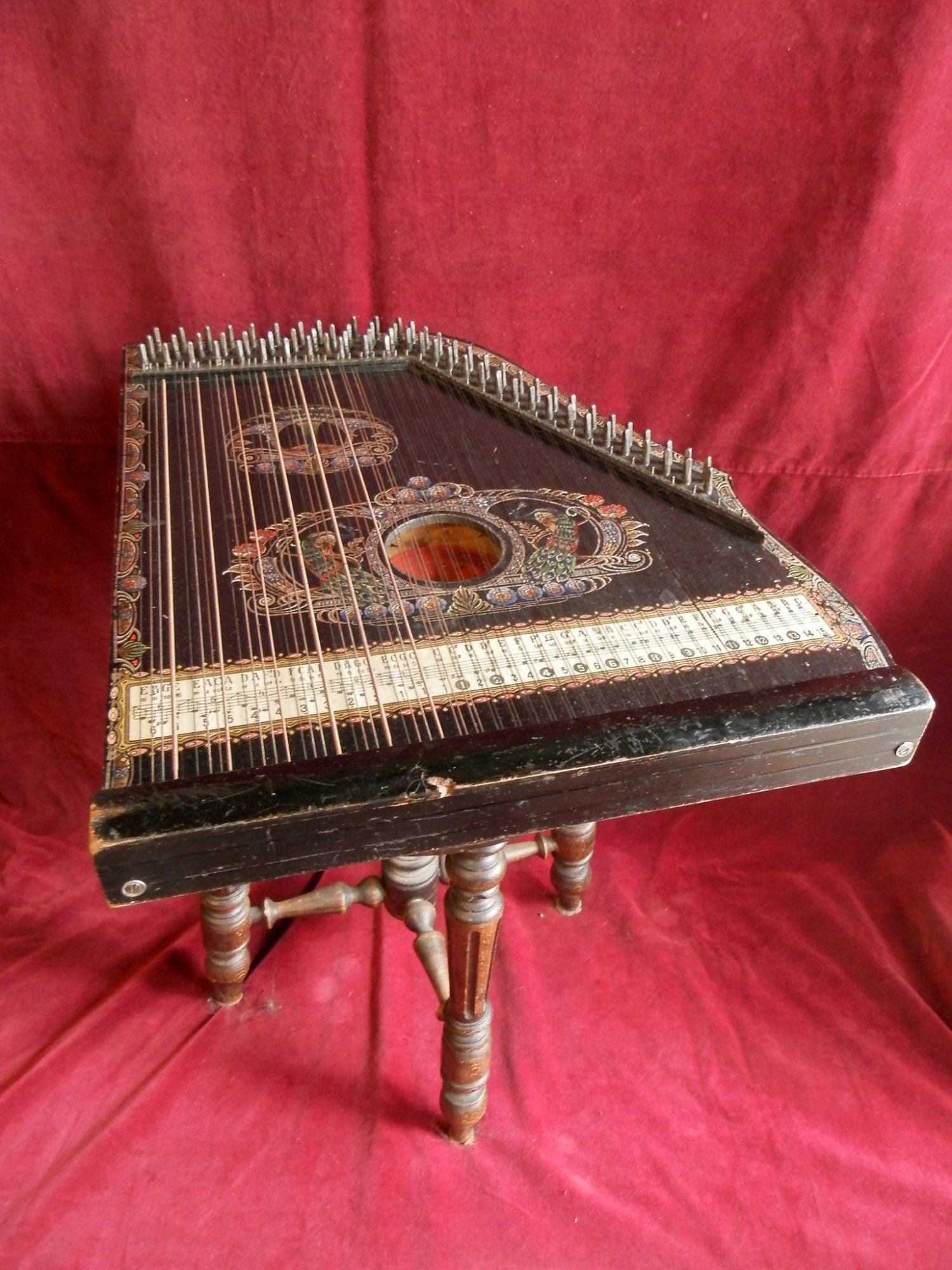 Mandolin Concert Zither, 74 strings.
