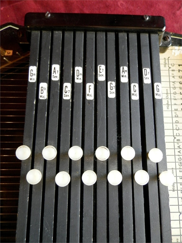 Oscar Schmidt Autoharp