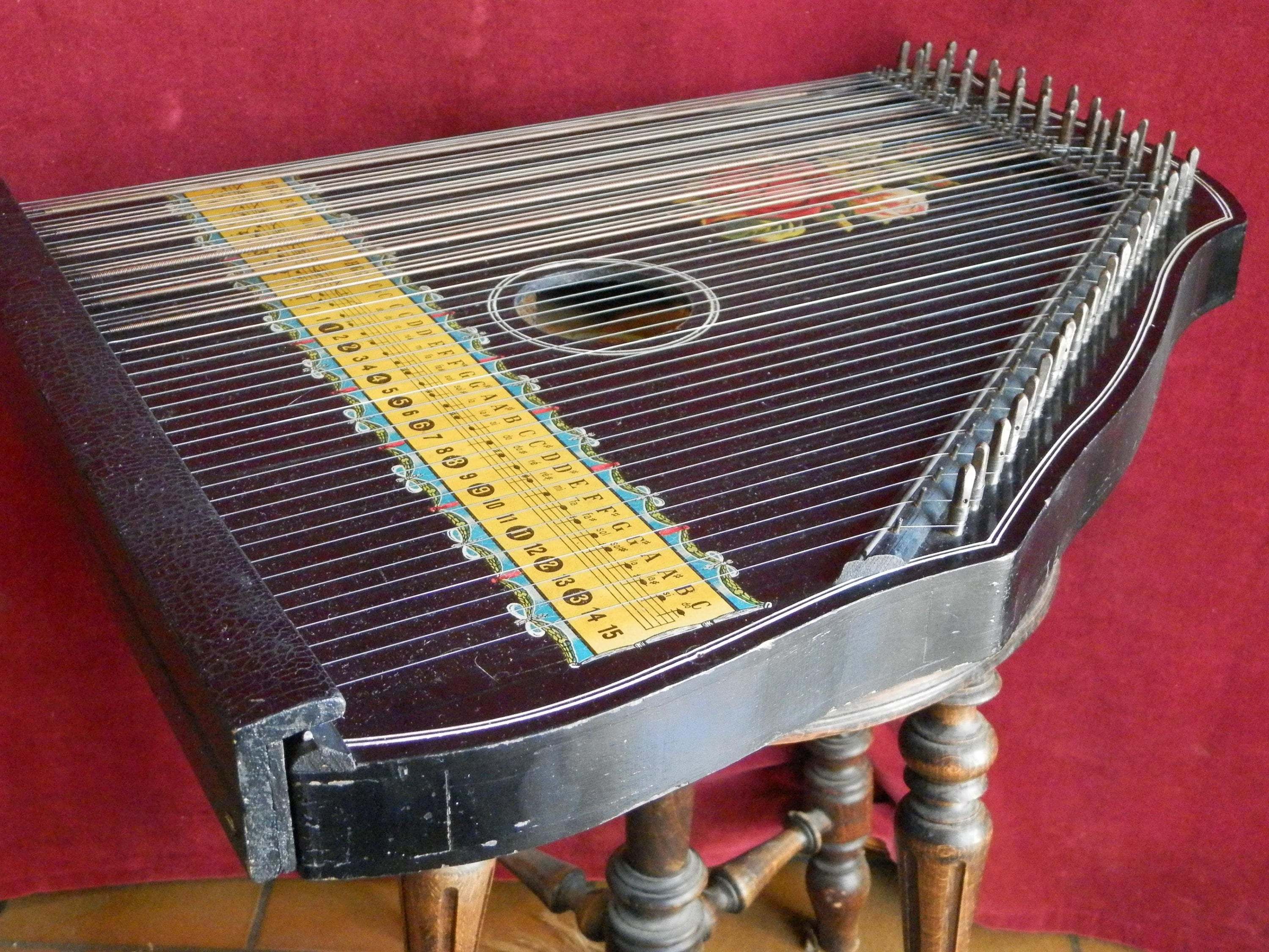 6 Chord Guitar Zither Valsonora