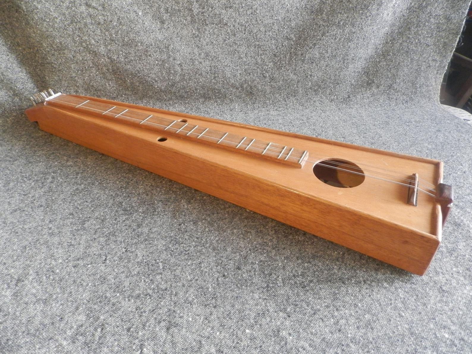 Scheitholz or Mountain Dulcimer