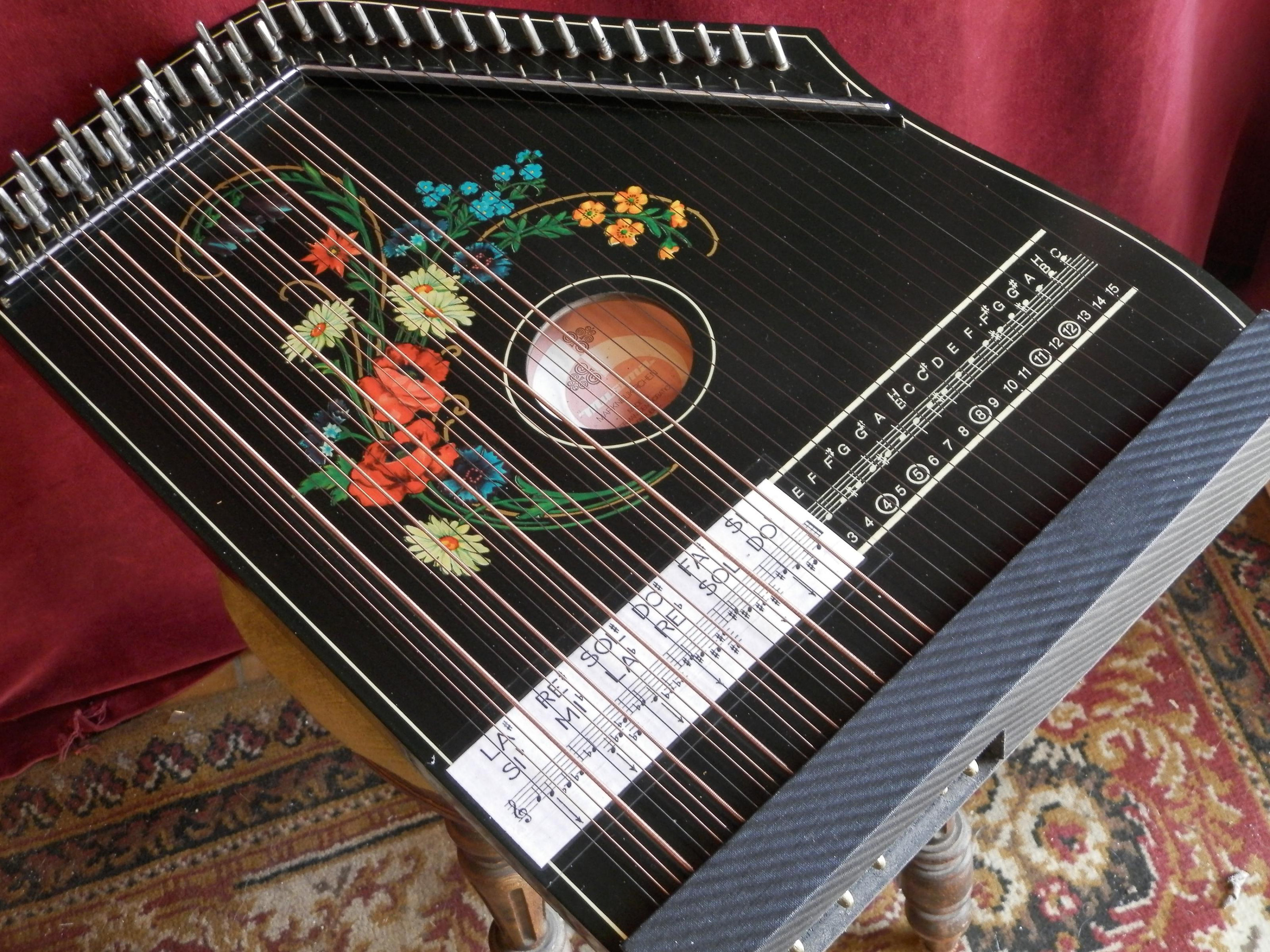 6 Chord Zither with Modulators 6 Chord Zither with Modulators